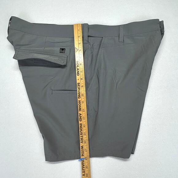 Huk Pursuit Mens XXL 6" Inseam Gray Chino Shorts 43x6 Elastic Waist Fishing Camp - Picture 8 of 13